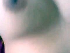 मेरी पूर्व प्रेमिका देविका की योनि को हिंदी ऑडियो के साथ जोर से छेदा जाता है।