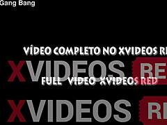 Dara se ujme skupiny mužů podruhé a předvede svou kondici a sexuální zdatnost v červeném videu na XVideos