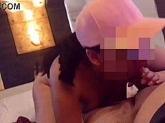 Gadis Latina 18 tahun memuaskan ayah tirinya dengan seks oral