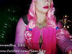 Samantha38g, пухленькая MILF, участвует в косплее Fat Alien Queen Live Cam Show